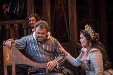 Авез Абдулла с большим успехом выступил  в Чили в опере «Отелло» (ФОТО)