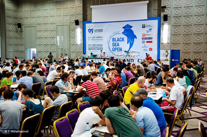 Азербайджанские знатоки показали успешную игру в Батуми