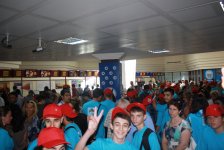 Азербайджанские школьники и студенты отправились в учебно-ознакомительную поездку по России (ФОТО)