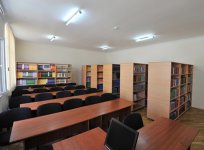 Президент Азербайджана ознакомился со зданием одной из бакинских средних школ после капремонта и реконструкции