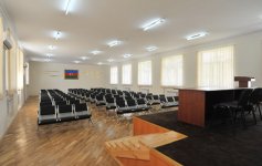 Президент Азербайджана ознакомился со зданием одной из бакинских средних школ после капремонта и реконструкции