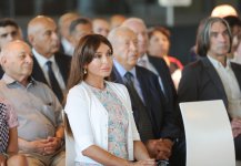 Президент Ильхам Алиев: Азербайджан – это родина искусства ковроткачества (ФОТО)