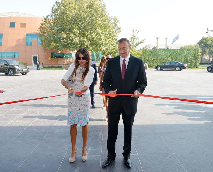 Президент Ильхам Алиев: Азербайджан – это родина искусства ковроткачества (ФОТО)