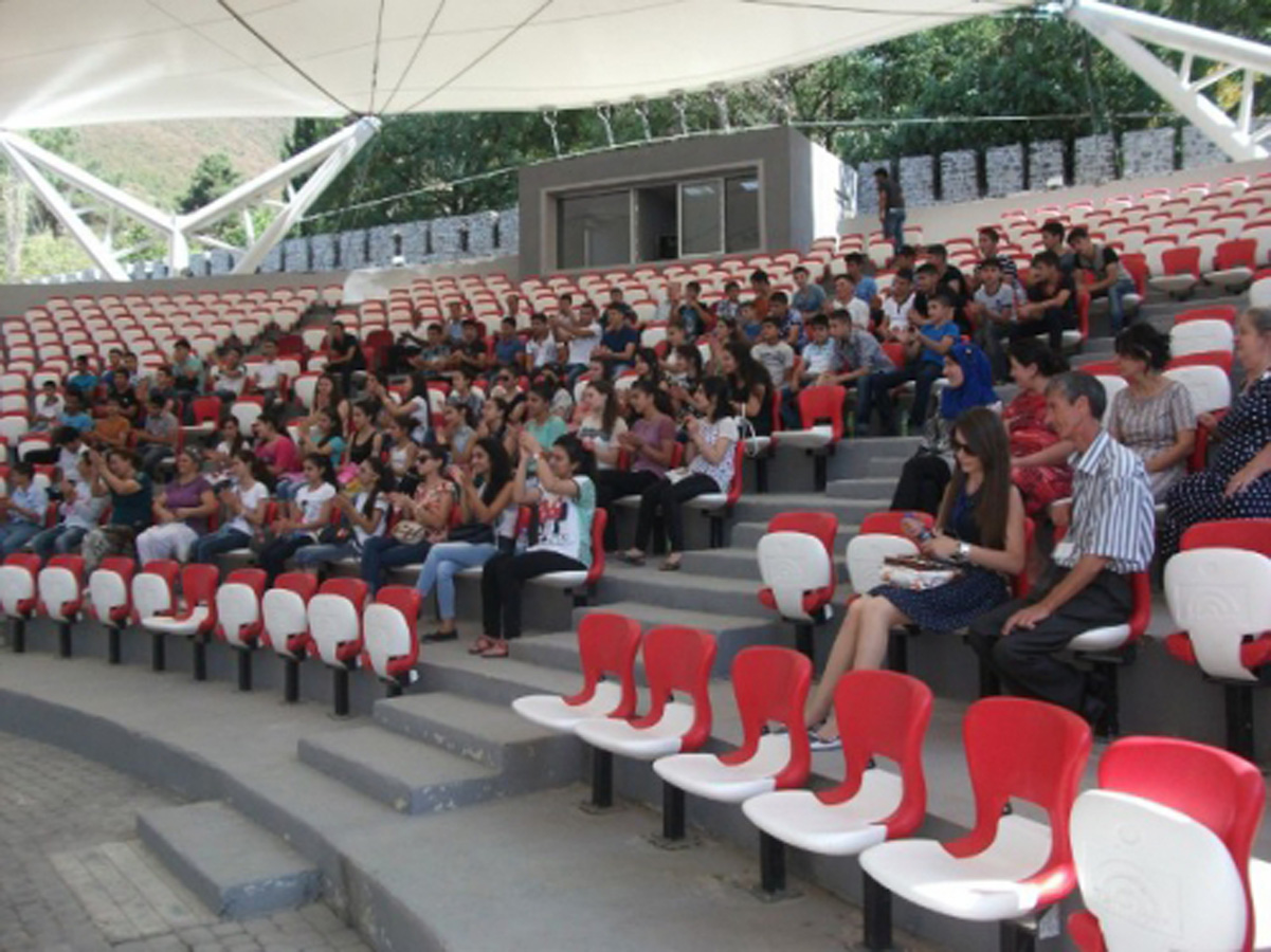 В Азербайджане проводятся экскурсионные туры "Узнай свою страну" (ФОТО)