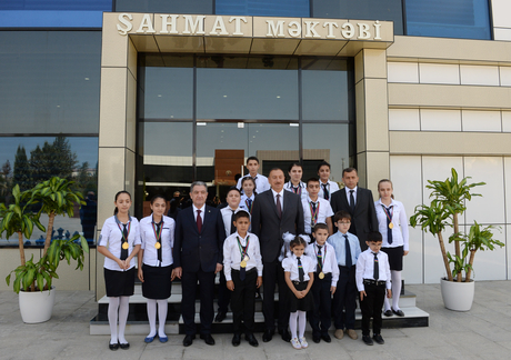 Президент Ильхам Алиев принял участие в открытии Шахматной школы в Бейлагане (ФОТО)