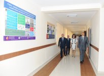 Президент Азербайджана ознакомился со зданием бакинской школы № 46 после капремонта и реконструкции (ФОТО)