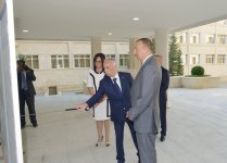 Президент Азербайджана ознакомился со зданием бакинской школы № 46 после капремонта и реконструкции (ФОТО)