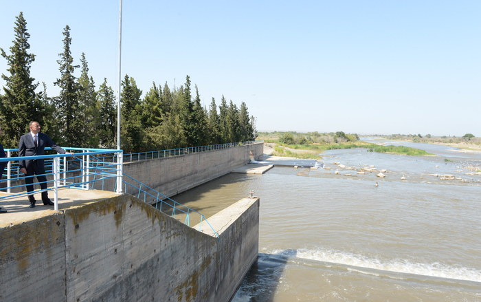 Президент Ильхам Алиев ознакомился с деятельностью Миль-Муганского гидроузла (ФОТО)