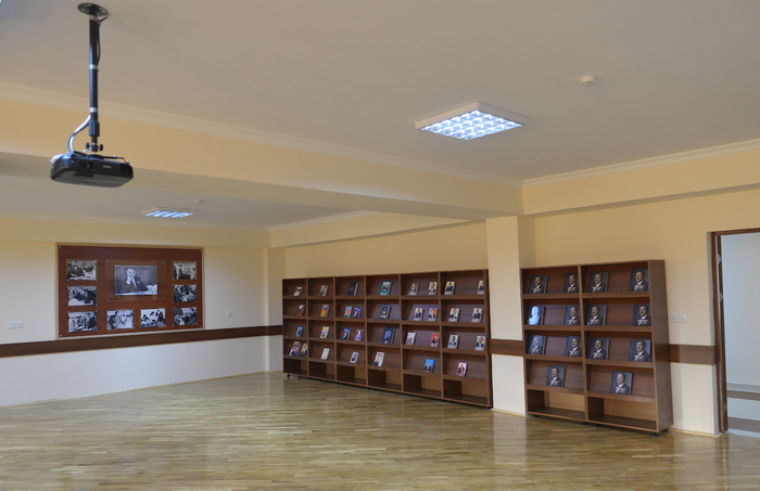 Президент Азербайджана ознакомился со зданием бакинской школы № 46 после капремонта и реконструкции (ФОТО)