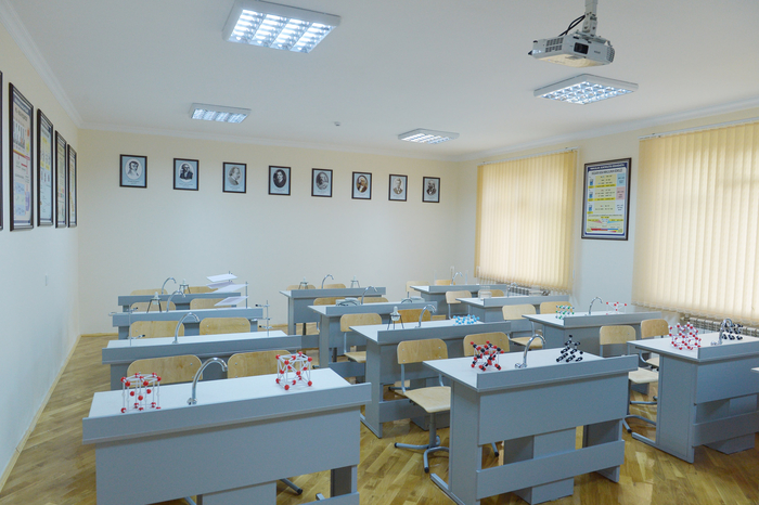 Президент Азербайджана ознакомился со зданием бакинской школы № 46 после капремонта и реконструкции (ФОТО)