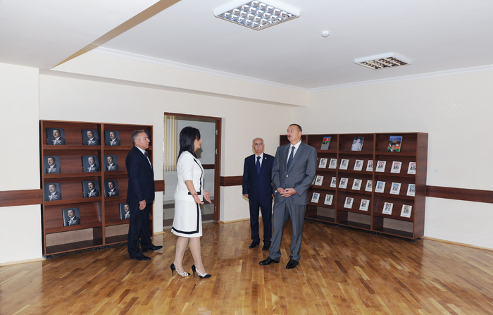 Президент Азербайджана ознакомился со зданием бакинской школы № 46 после капремонта и реконструкции (ФОТО)