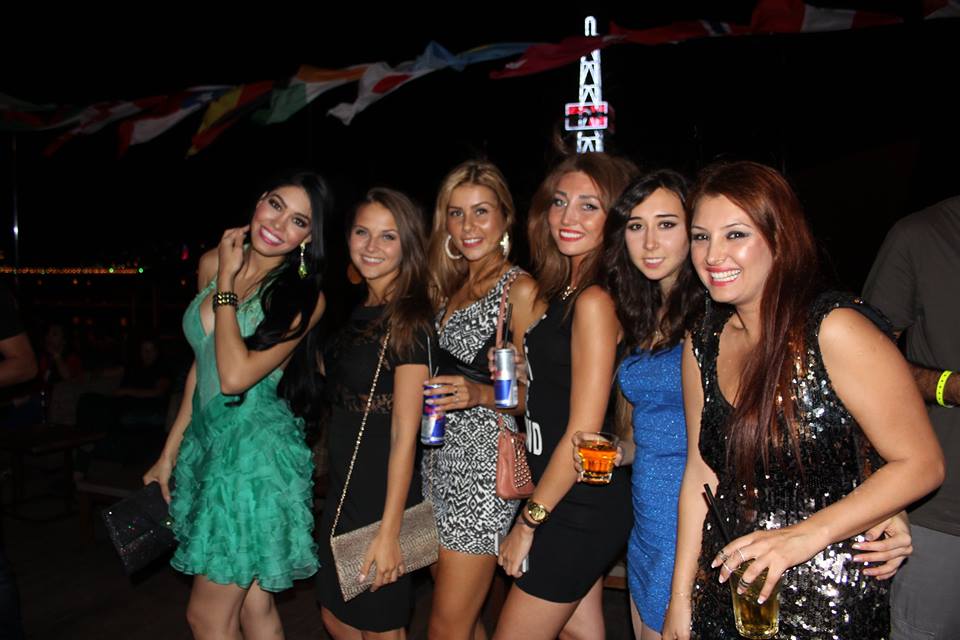 Красавицы со всего мира прибывают в Азербайджан для участия в "Miss Globe İnternational" (ФОТО)