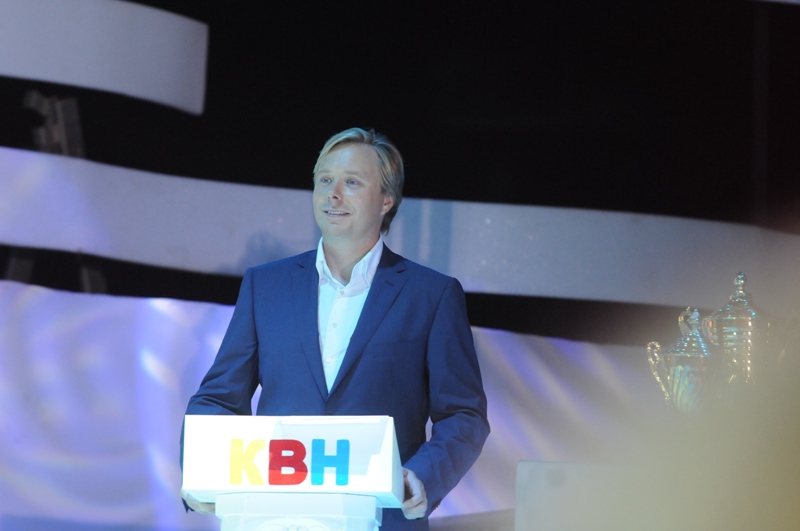 На побережье Каспия прошел гала-концерт фестиваля КВН "Бакинские каникулы" (ФОТО)