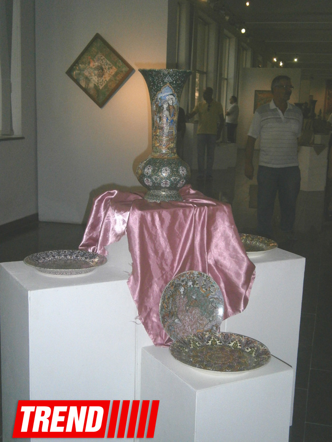 В Баку открылся вернисаж оригинальных работ Наили Султан (ФОТО)