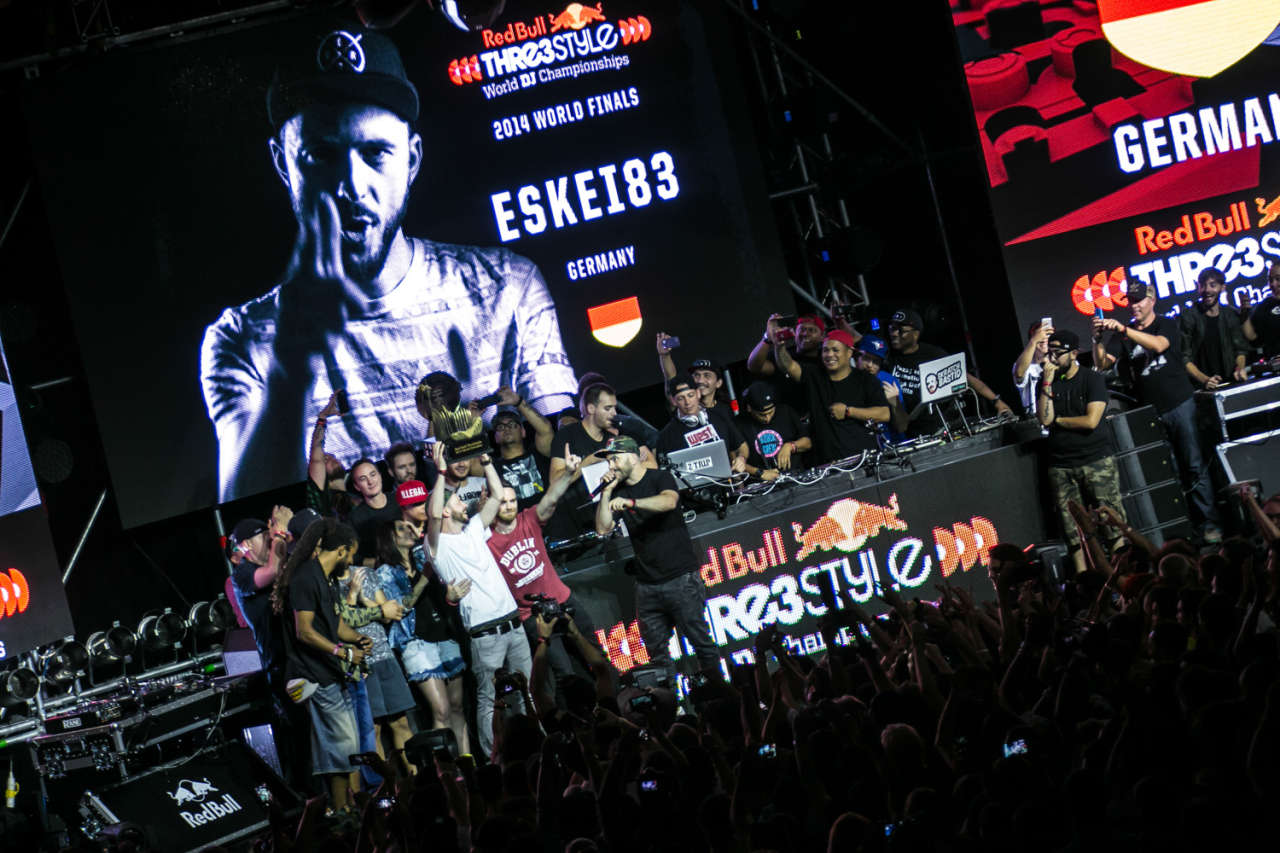 В Баку выбран чемпион мира среди ди-джеев Red Bull Thre3Style (ФОТО)