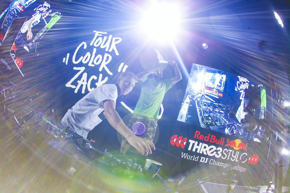 В Баку выбран чемпион мира среди ди-джеев Red Bull Thre3Style (ФОТО)