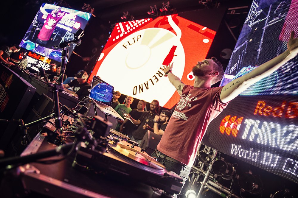В Баку выбран чемпион мира среди ди-джеев Red Bull Thre3Style (ФОТО)