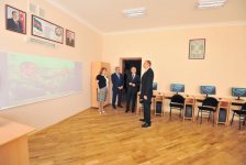 Президент Азербайджана ознакомился со зданием бакинской школы № 153 после капремонта и реконструкции  (ФОТО)