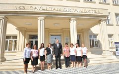 Президент Азербайджана ознакомился со зданием бакинской школы № 153 после капремонта и реконструкции  (ФОТО)