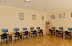 Президент Азербайджана ознакомился со зданием бакинской школы № 153 после капремонта и реконструкции  (ФОТО)