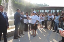 В Азербайджане впервые прошел Фестиваль творчества долгожителей (ФОТО)