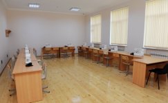 Президент Ильхам Алиев ознакомился с условиями в бакинских школах номер 32 и 12 после ремонта и реконструкции (ФОТО)