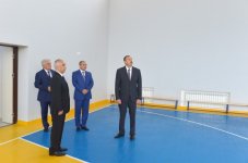 Президент Ильхам Алиев ознакомился с условиями в бакинских школах номер 32 и 12 после ремонта и реконструкции (ФОТО)