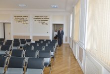 Президент Ильхам Алиев ознакомился с условиями в бакинских школах номер 32 и 12 после ремонта и реконструкции (ФОТО)