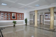 Президент Ильхам Алиев ознакомился с условиями в бакинских школах номер 32 и 12 после ремонта и реконструкции (ФОТО)