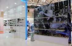 Ильхам Алиев ознакомился с первой Азербайджанской международной выставкой оборонной промышленности (ФОТО)