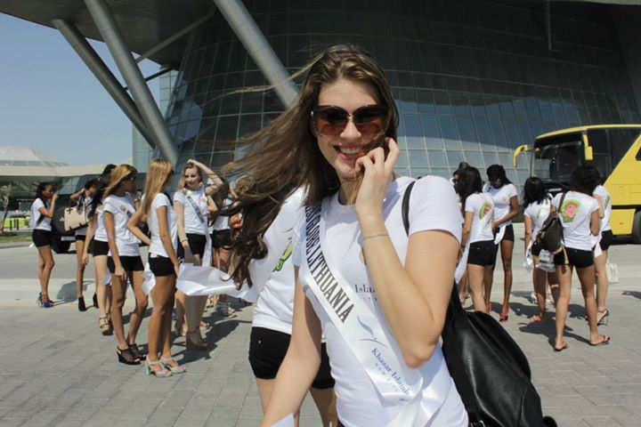 Финалистки "Miss Globe İnternational": "Баку - настоящий райский уголок земли" (ФОТО)