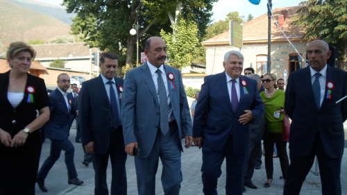 В Азербайджане проходит I Шекинский международный театральный фестиваль (ФОТО)