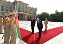 В Баку состоялась церемония официальной встречи премьер-министра Малайзии (ФОТО)