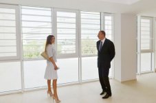 Президент Ильхам Алиев и его супруга приняли участие в открытии Бакинского французского лицея (ФОТО)