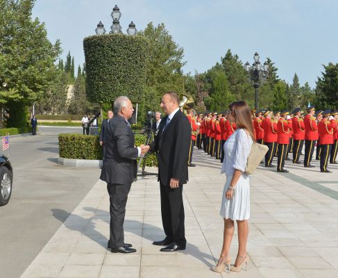 В Баку состоялась церемония официальной встречи премьер-министра Малайзии (ФОТО)