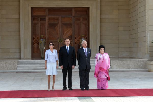 В Баку состоялась церемония официальной встречи премьер-министра Малайзии (ФОТО)