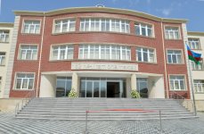 Президент Азербайджана принял участие в открытии новых зданий средних школ в поселке Амирджан и Бинагадинском районе Баку (ФОТО)