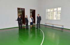 Президент Азербайджана принял участие в открытии новых зданий средних школ в поселке Амирджан и Бинагадинском районе Баку (ФОТО)
