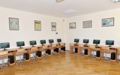 Президент Азербайджана принял участие в открытии новых зданий средних школ в поселке Амирджан и Бинагадинском районе Баку (ФОТО)