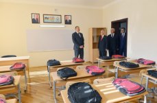 Президент Азербайджана принял участие в открытии новых зданий средних школ в поселке Амирджан и Бинагадинском районе Баку (ФОТО)