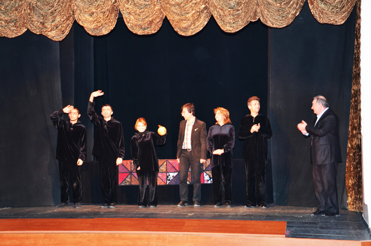 Азербайджанский кукольный театр открыл новый сезон