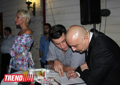 В Баку прошел международный вечер моды “Baku Fashion Night 2014” (ФОТО)