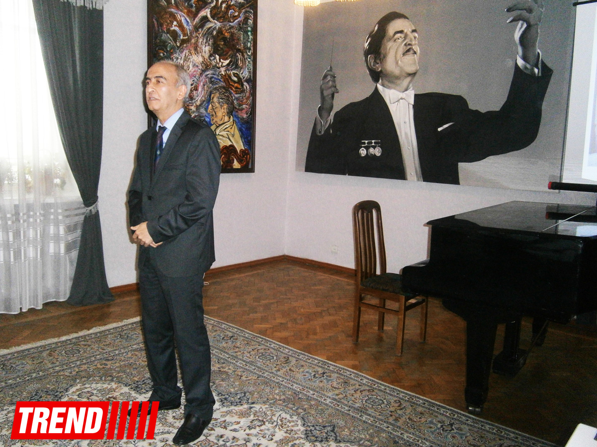 В Баку отметили 20-летие со дня открытия квартиры-музея Ниязи (ФОТО)