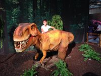 Бакинские школьники совершили доисторическое путешествие - в гостях у динозавров (ФОТО)