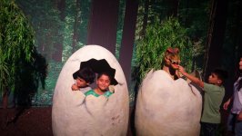 Бакинские школьники совершили доисторическое путешествие - в гостях у динозавров (ФОТО)