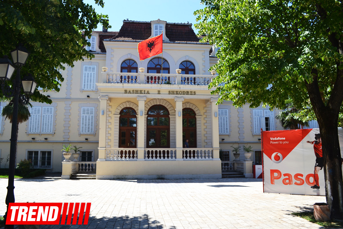 Путешествие в Албанию – город-побратим Гянджи, старейший город Европы  (ФОТО)