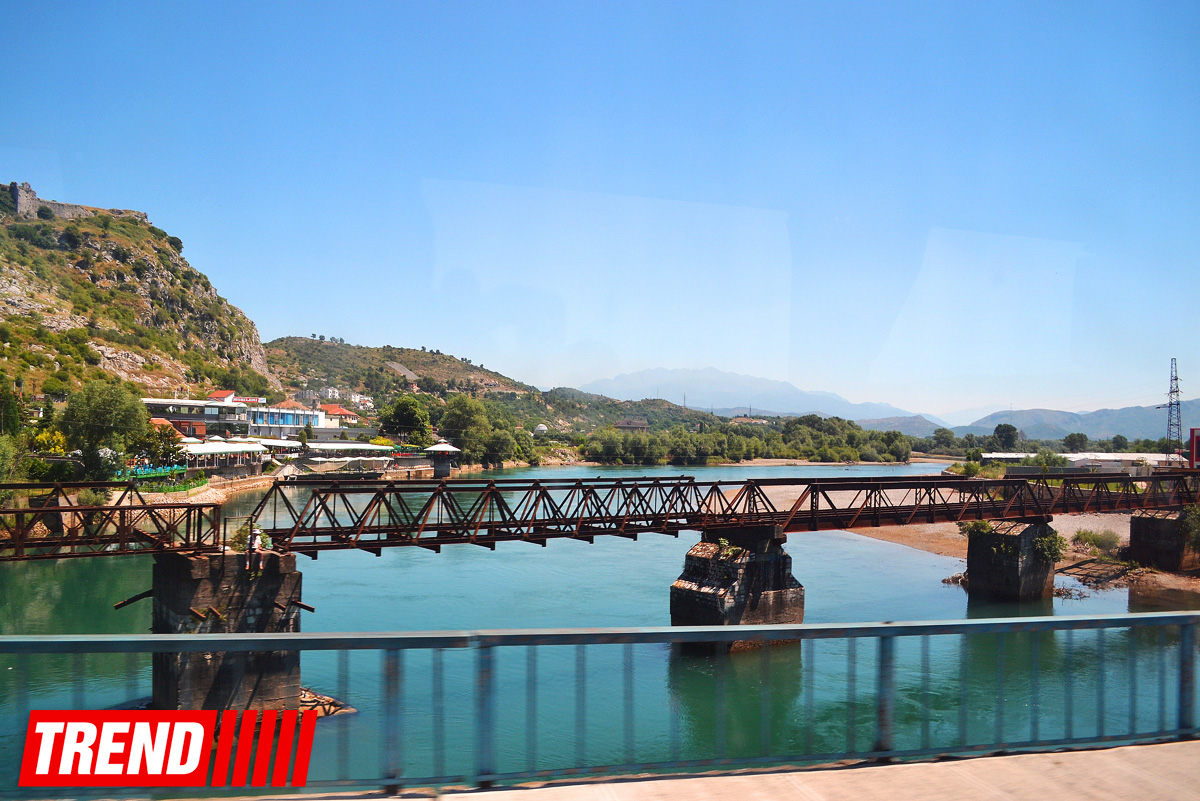 Путешествие в Албанию – город-побратим Гянджи, старейший город Европы  (ФОТО)