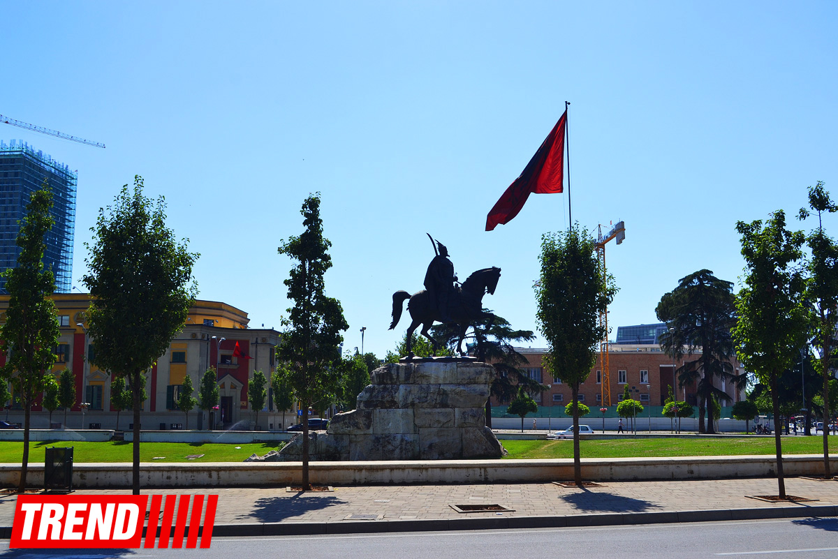 Путешествие в Албанию – город-побратим Гянджи, старейший город Европы  (ФОТО)