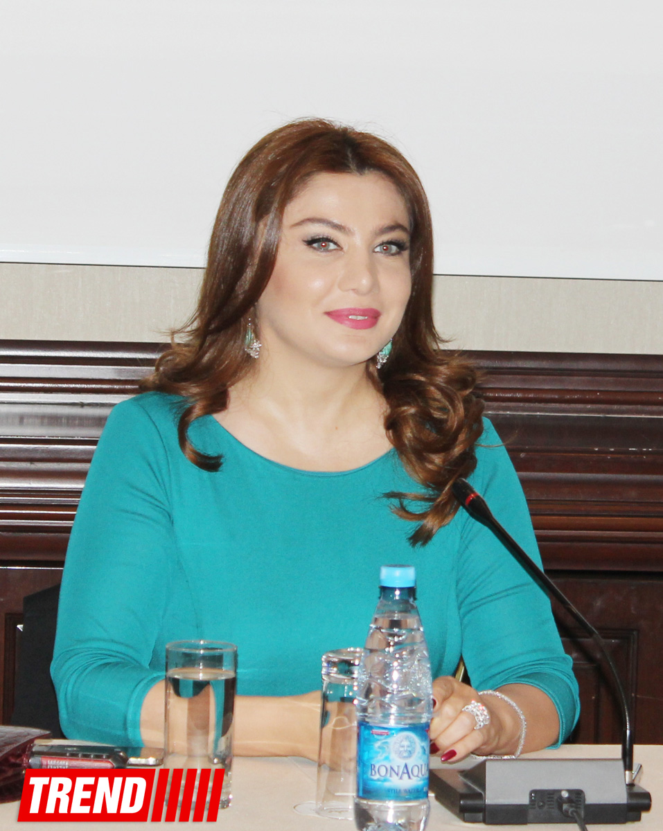 Рухи Алиева презентовала телепроект "Это не модно!" (ФОТО)