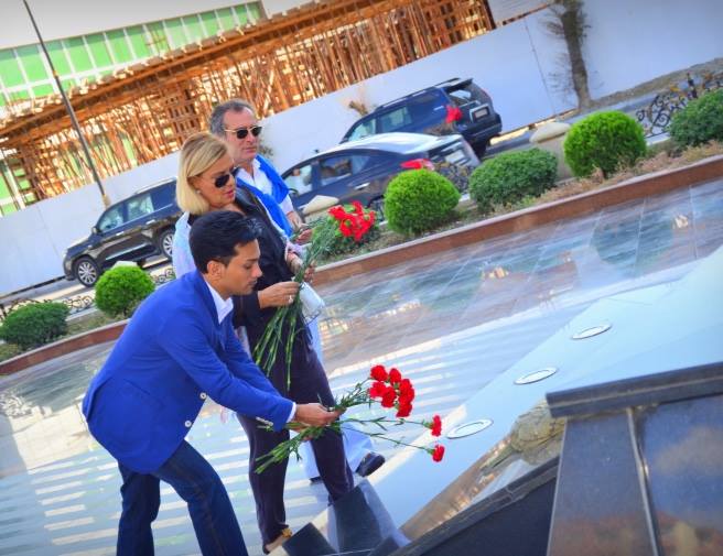 Мушарраф Акай и Фаиг Агаев почтили память выдающихся государственных деятелей и шехидов Азербайджана (ФОТО)